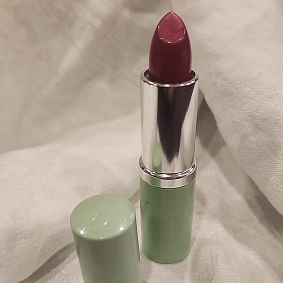 CLINIQUE Different Lipstick RASPBERRY GLACÉ - Picture 3 of 4